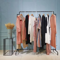 和枯燥分手,獨(dú)特色彩彰顯個(gè)性生活 品牌女裝折扣 批發(fā)走份 創(chuàng)業(yè)選擇