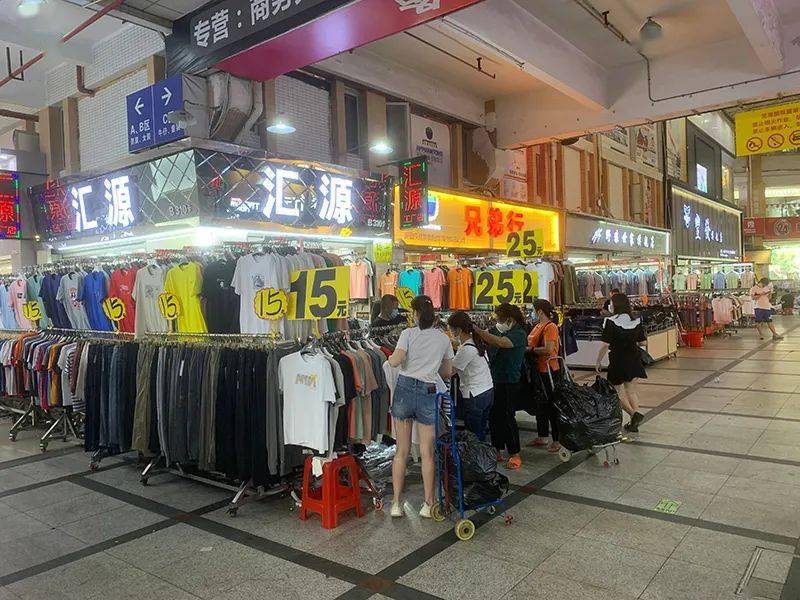 "五一"不出市,精彩購(gòu)物體驗(yàn)來(lái)龍瑞_服裝城_國(guó)際_采購(gòu)